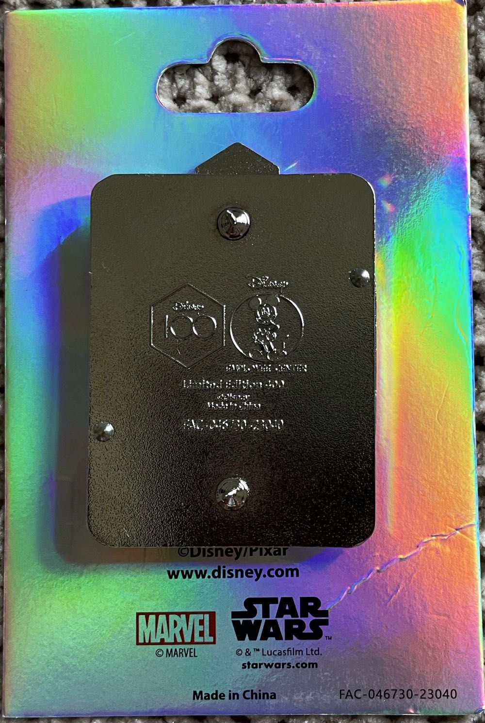 Raya and the Last Dragon 100  pin collectible - Main Image 2