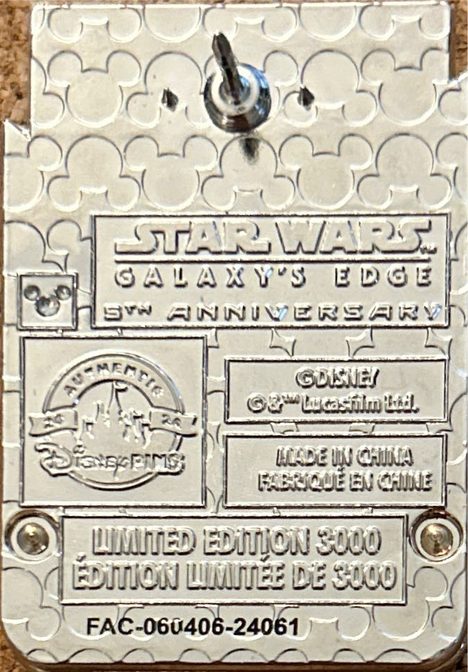 Star Wars Galaxy’s Edge Limited Edition 5th Anniversary Pin - Disney Pins pin collectible [Barcode 400972469308] - Main Image 3