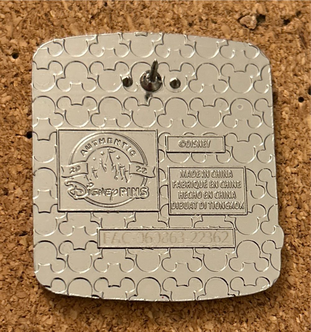 Disney Parks Meg And Hercules Statue Pin - Disney Pins pin collectible [Barcode 400951218187] - Main Image 3