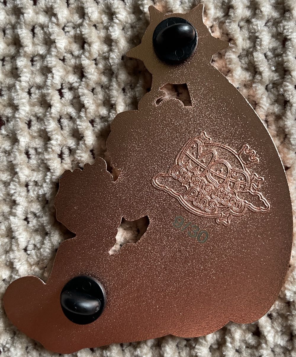 Howl’s Moving Castle (Sophie) @man_on_the_moon_pins  pin collectible - Main Image 2