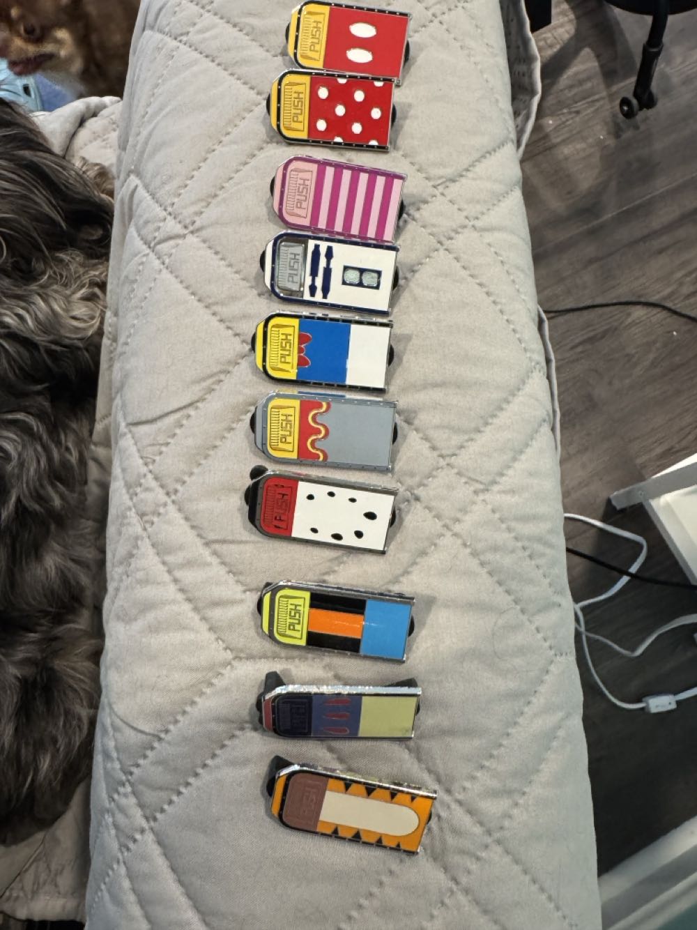 Trashcan, Tigger   pin collectible - Main Image 3