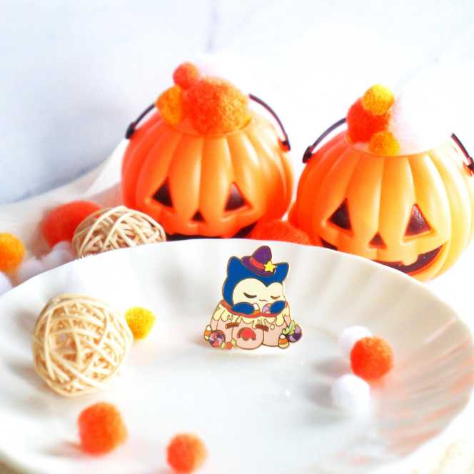 Nelson Shuttlecock Enamel Pin