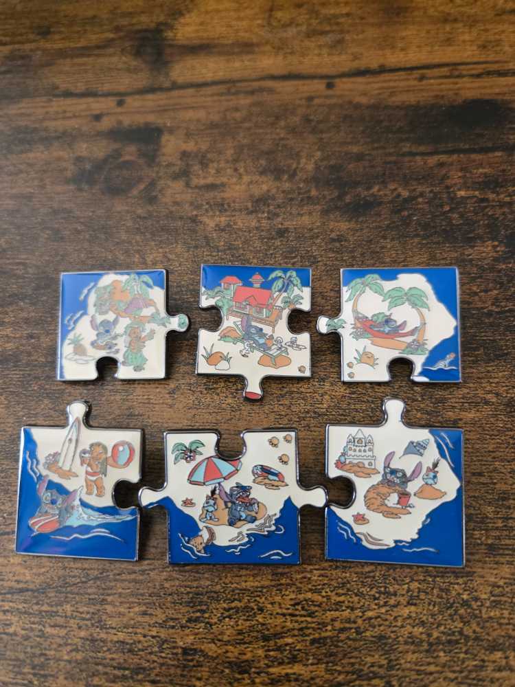 Lilo And Stitch Beach Puzzle  pin collectible - Main Image 2