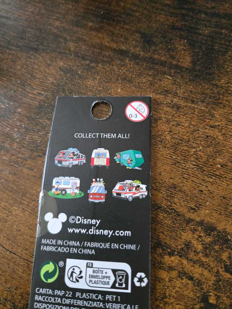 Mickey Camping Trailers  pin collectible - Main Image 3