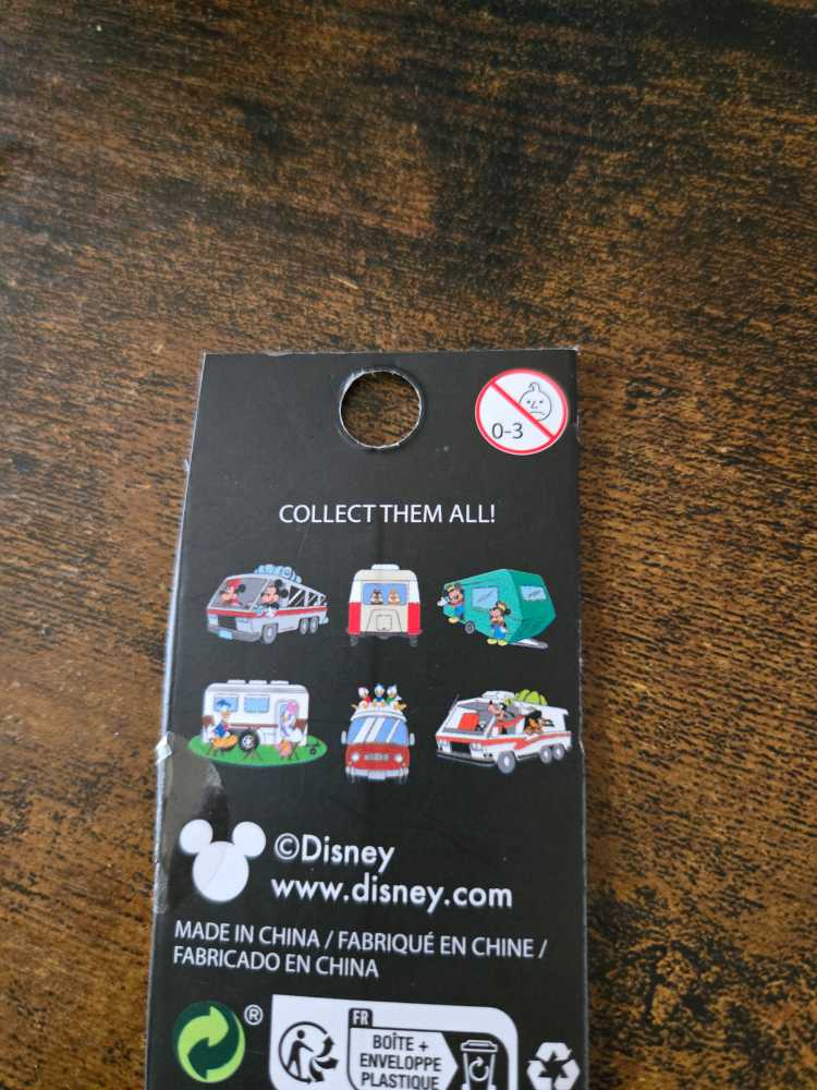 Mickey Camping Trailers  pin collectible - Main Image 3