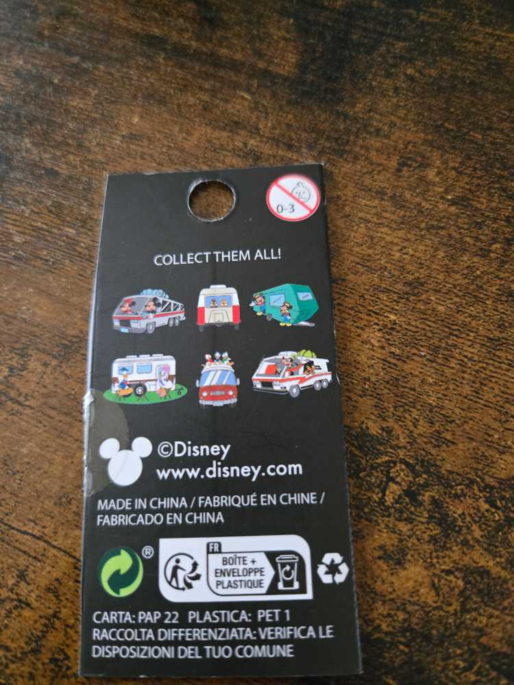 Mickey Camping Trailers  pin collectible - Main Image 3