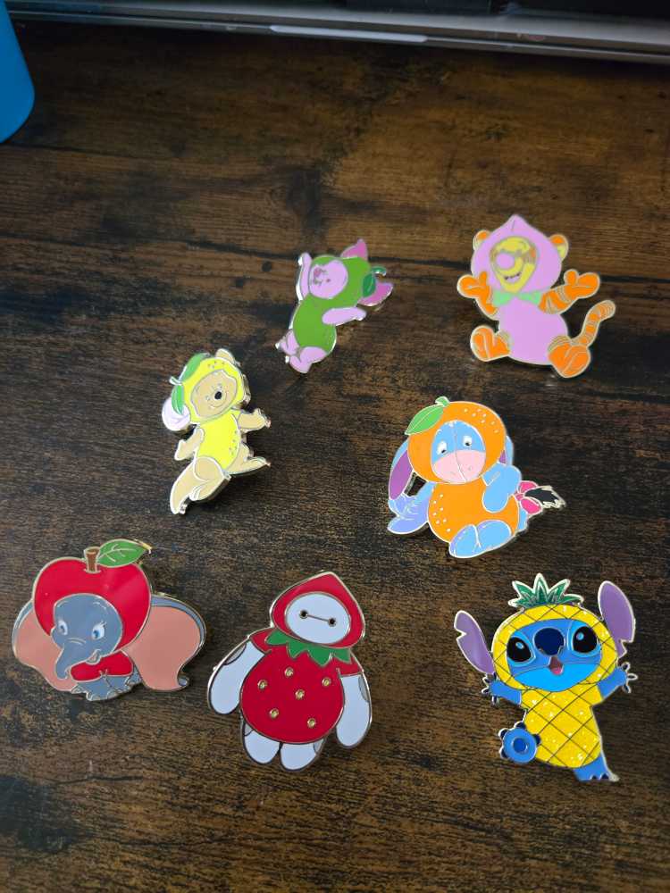 In Fruit  pin collectible - Main Image 2