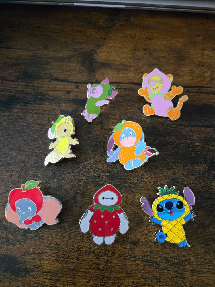 In Fruit  pin collectible - Main Image 2