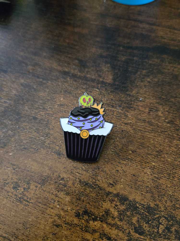 Spaceship Earth Mystery Collection — Orange Bird