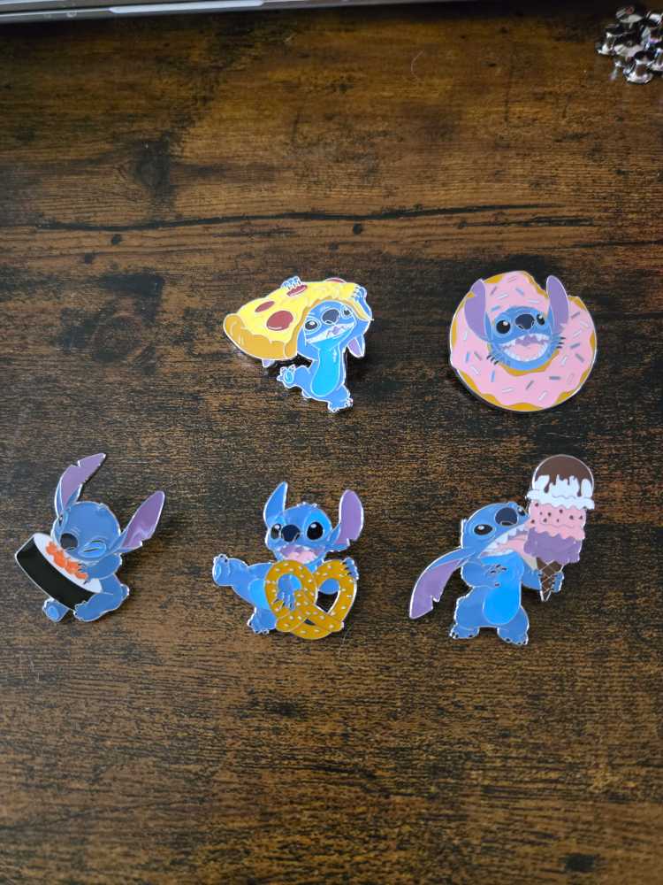 Stitch With Food  pin collectible - Main Image 2