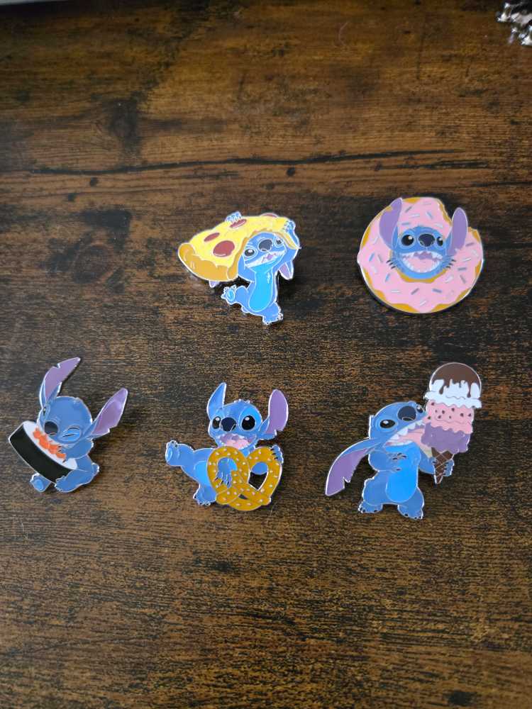 Stitch With Food  pin collectible - Main Image 2