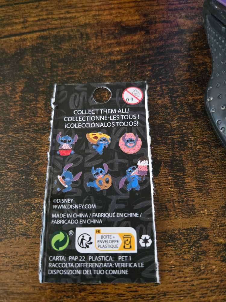 Stitch With Food  pin collectible - Main Image 3
