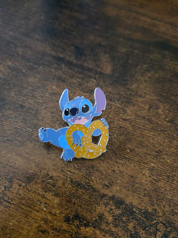 Minnie Mouse Pirate Red Costume