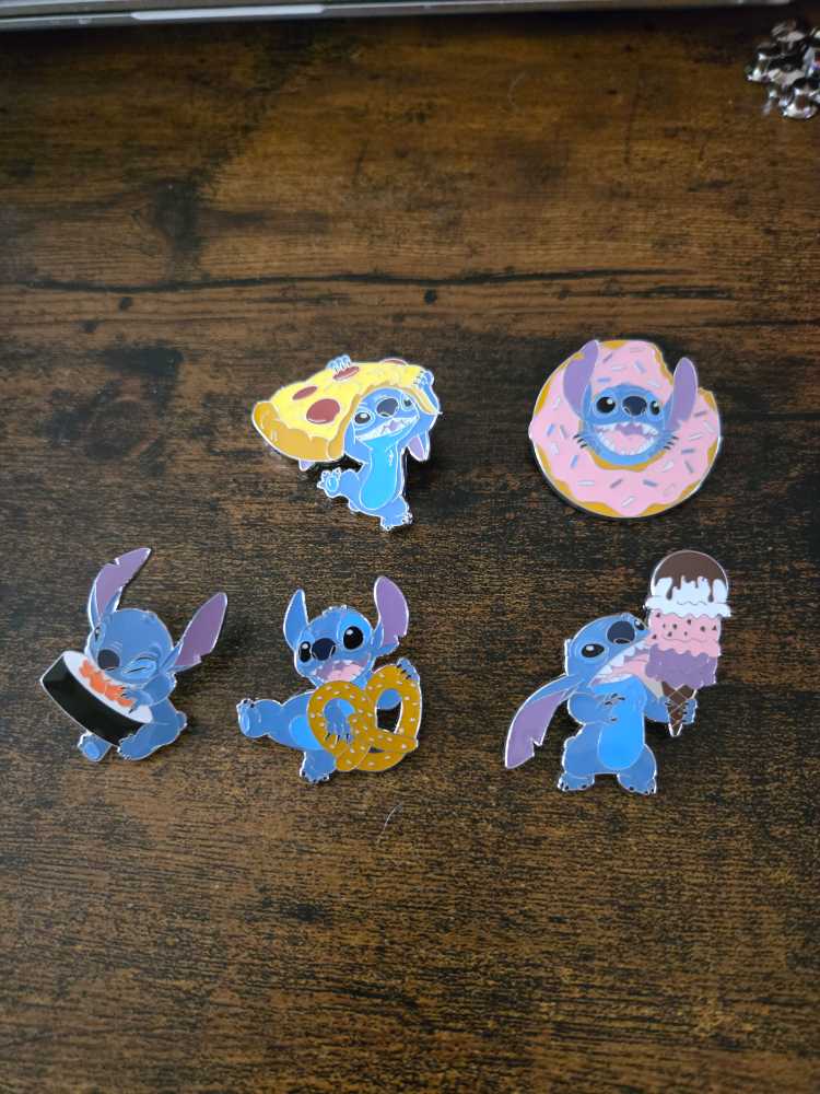 Stitch With Food  pin collectible - Main Image 2