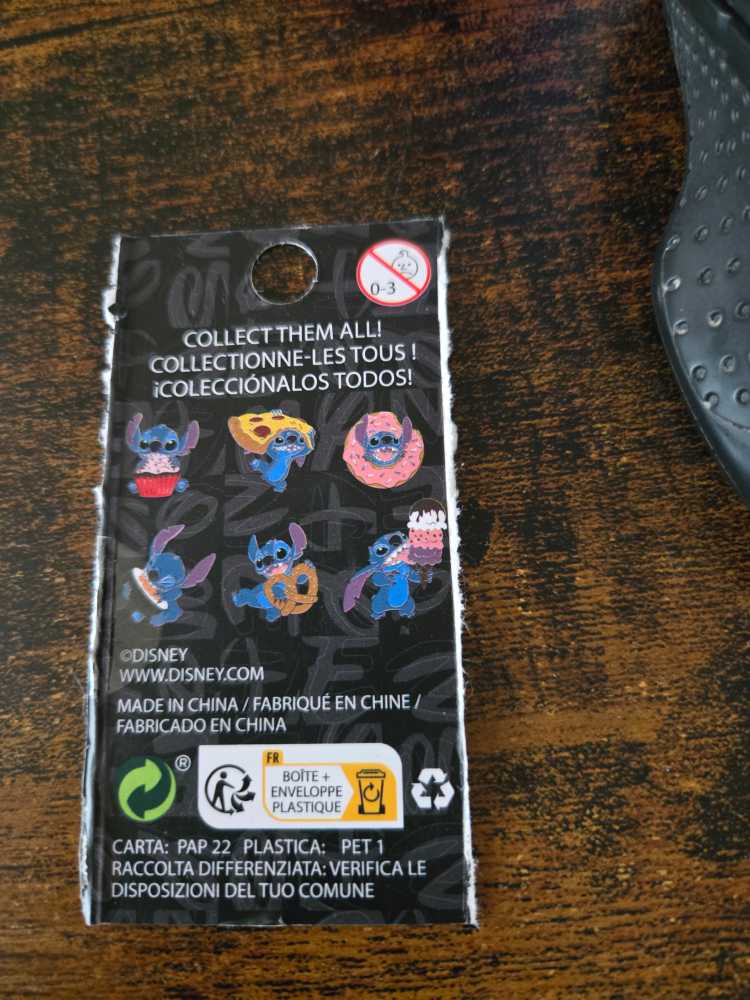 Stitch With Food  pin collectible - Main Image 2