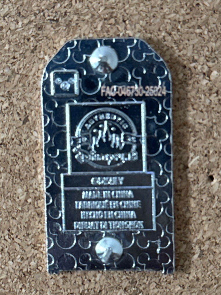 Trash Bin - Goofy - Hard Enamel, Metal pin collectible - Main Image 2