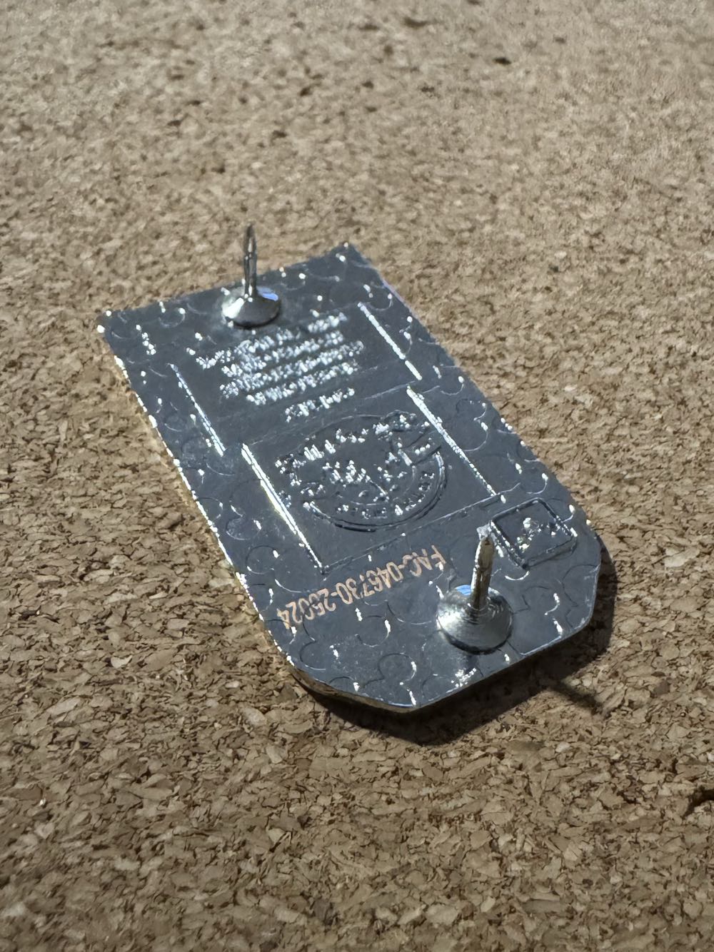 Trash Bin - Goofy - Hard Enamel, Metal pin collectible - Main Image 3