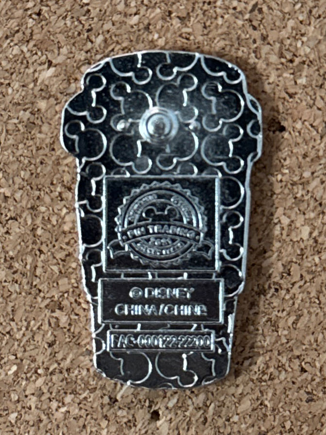 Coffee Cup - Minnie Mouse - Hard Enamel, Metal pin collectible - Main Image 2