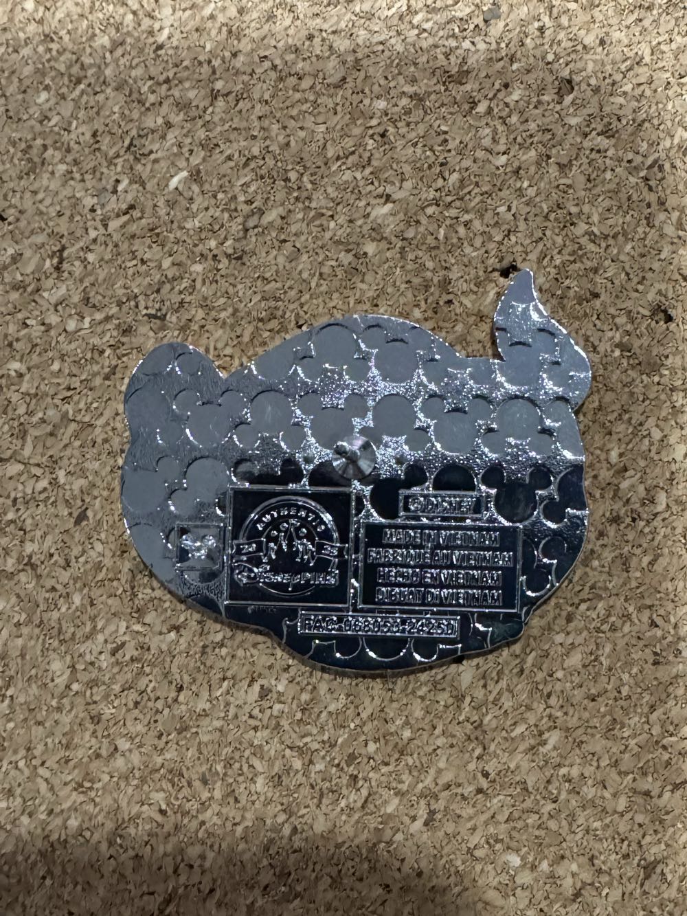 Slippers - Marie - Hard Enamel, Metal pin collectible - Main Image 2