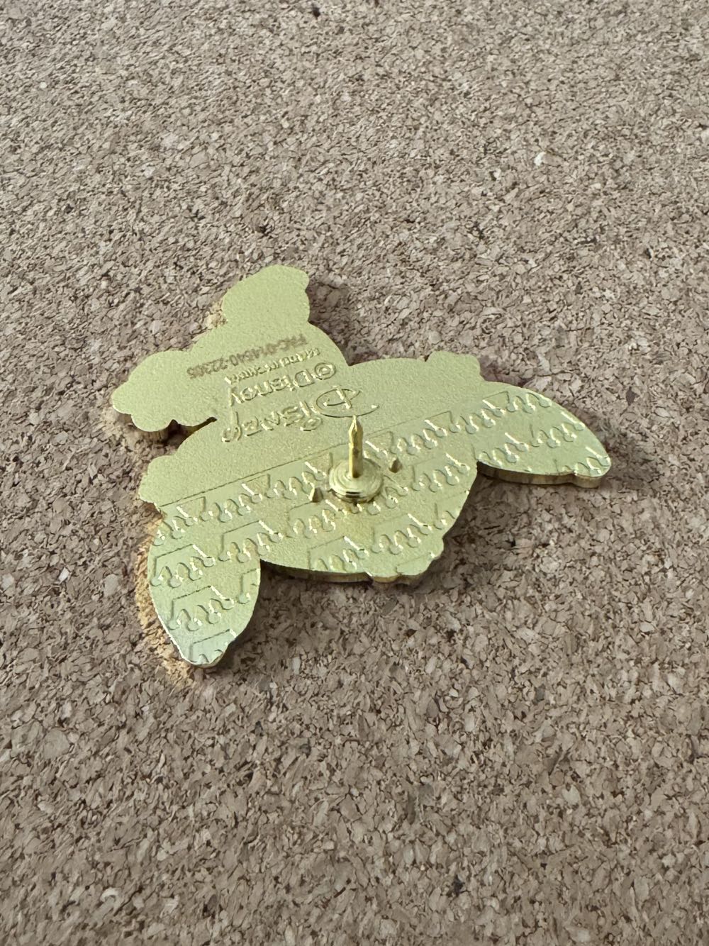 LFLY Balloon Animal - Stitch - Disney Loungefly pin collectible - Main Image 3