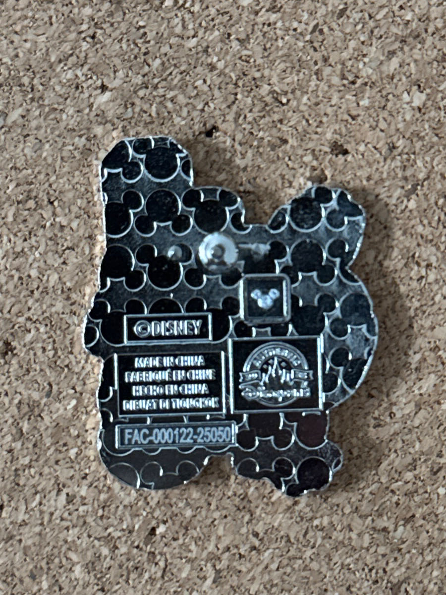 2025 Dated Year - Stitch - Hard Enamel, Metal pin collectible - Main Image 2