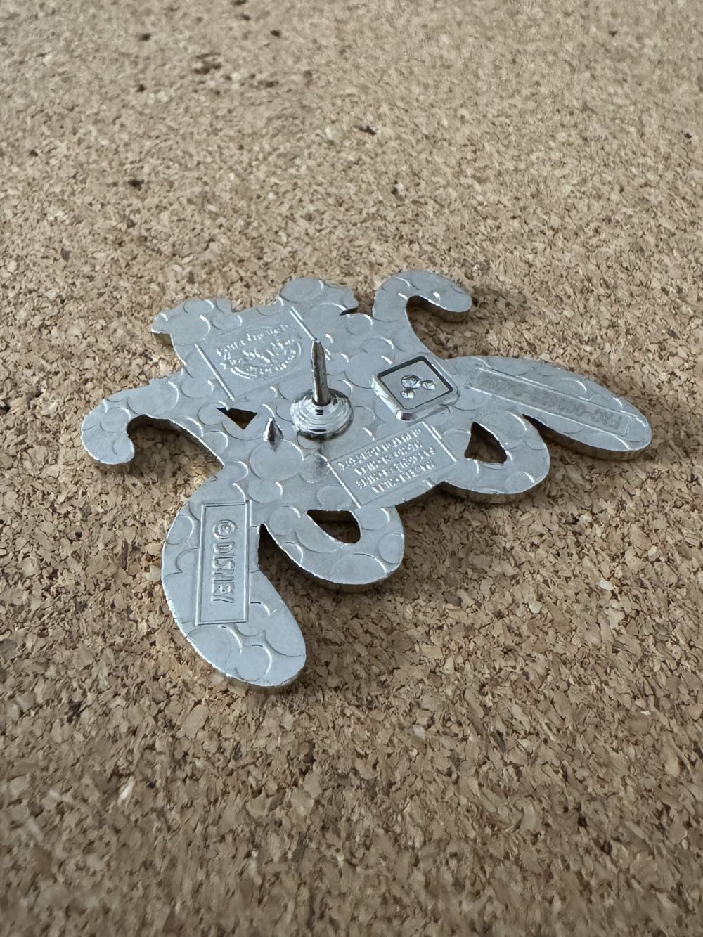 Stitch & Cousins - Angel - Hard Enamel, Metal pin collectible - Main Image 3