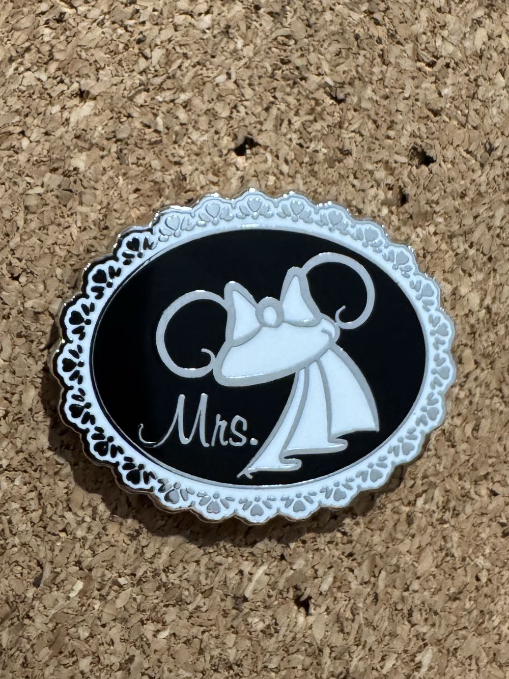 Mr. & Mrs. Ear Hat Set - Hard Enamel, Metal pin collectible - Main Image 2