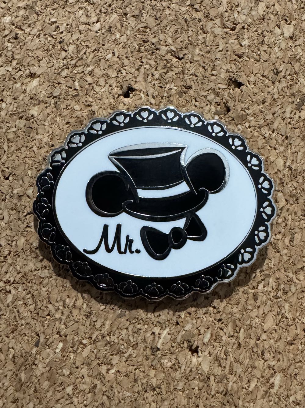 Mr. & Mrs. Ear Hat Set - Hard Enamel, Metal pin collectible - Main Image 3