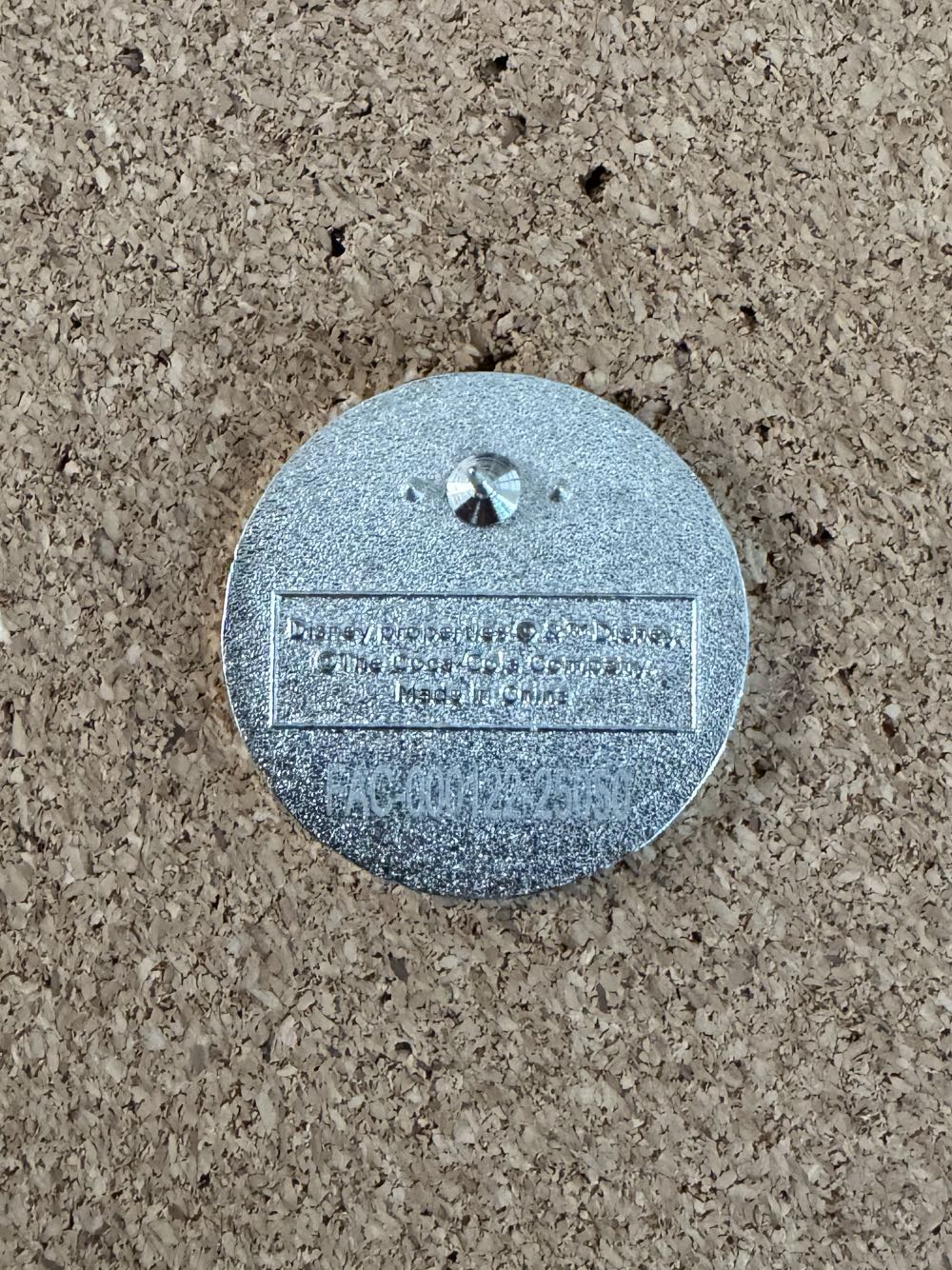 CocaCola - WDW - Hard Enamel, Metal pin collectible - Main Image 2