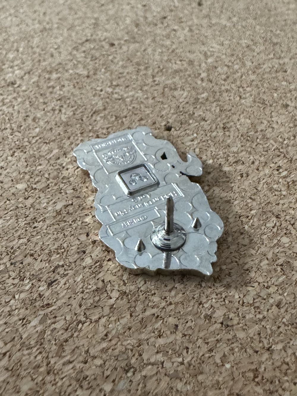 Chibi Villains - Scar - Hidden Mickey pin collectible - Main Image 3