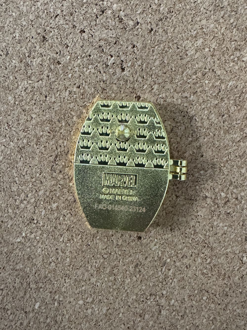 LFLY Marvel Hinged Infinity Stones - Reality Stone - Thor - Marvel Loungefly Hinged pin collectible - Main Image 3