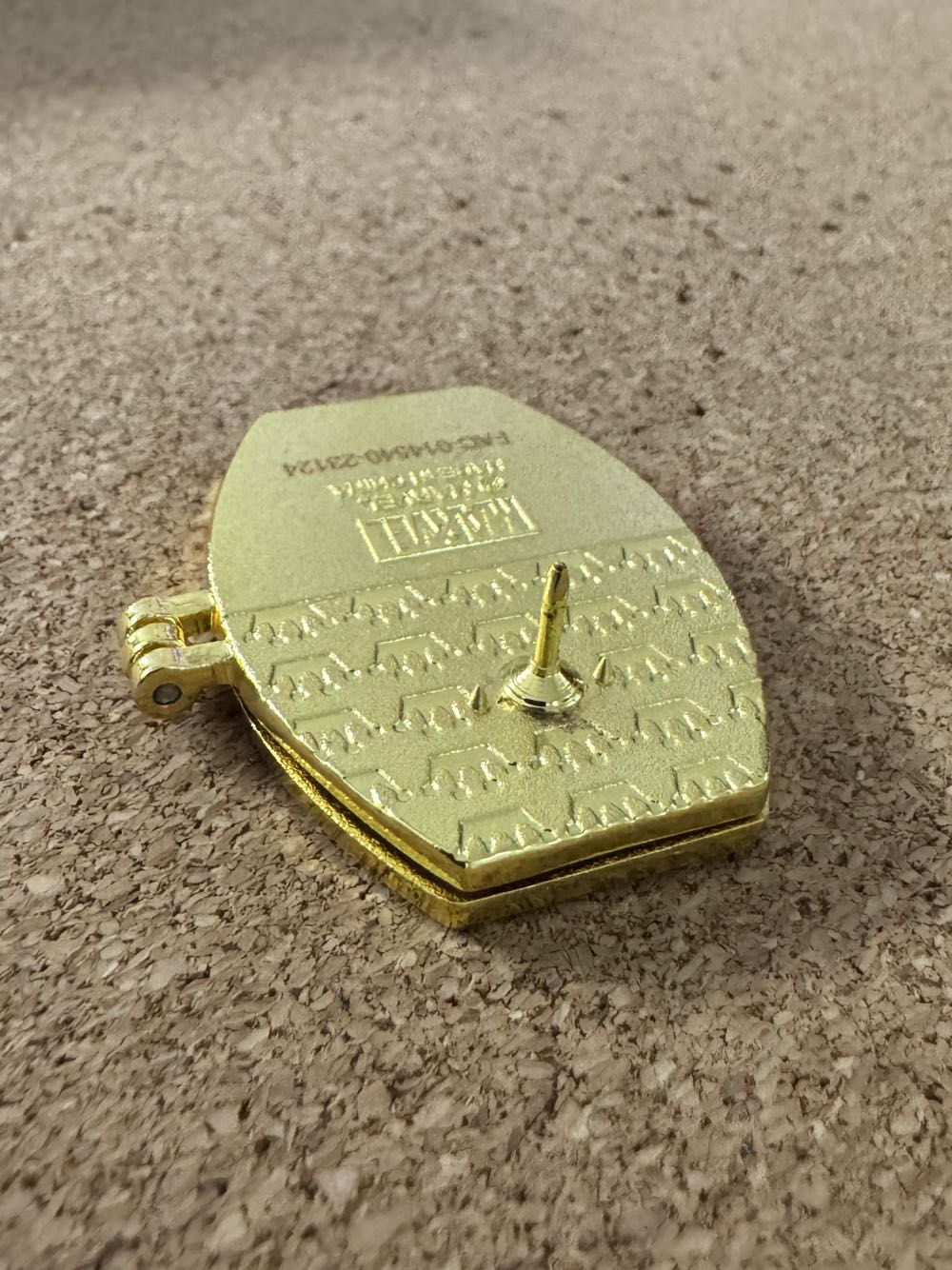 LFLY Marvel Hinged Infinity Stones - Reality Stone - Thor - Marvel Loungefly Hinged pin collectible - Main Image 4