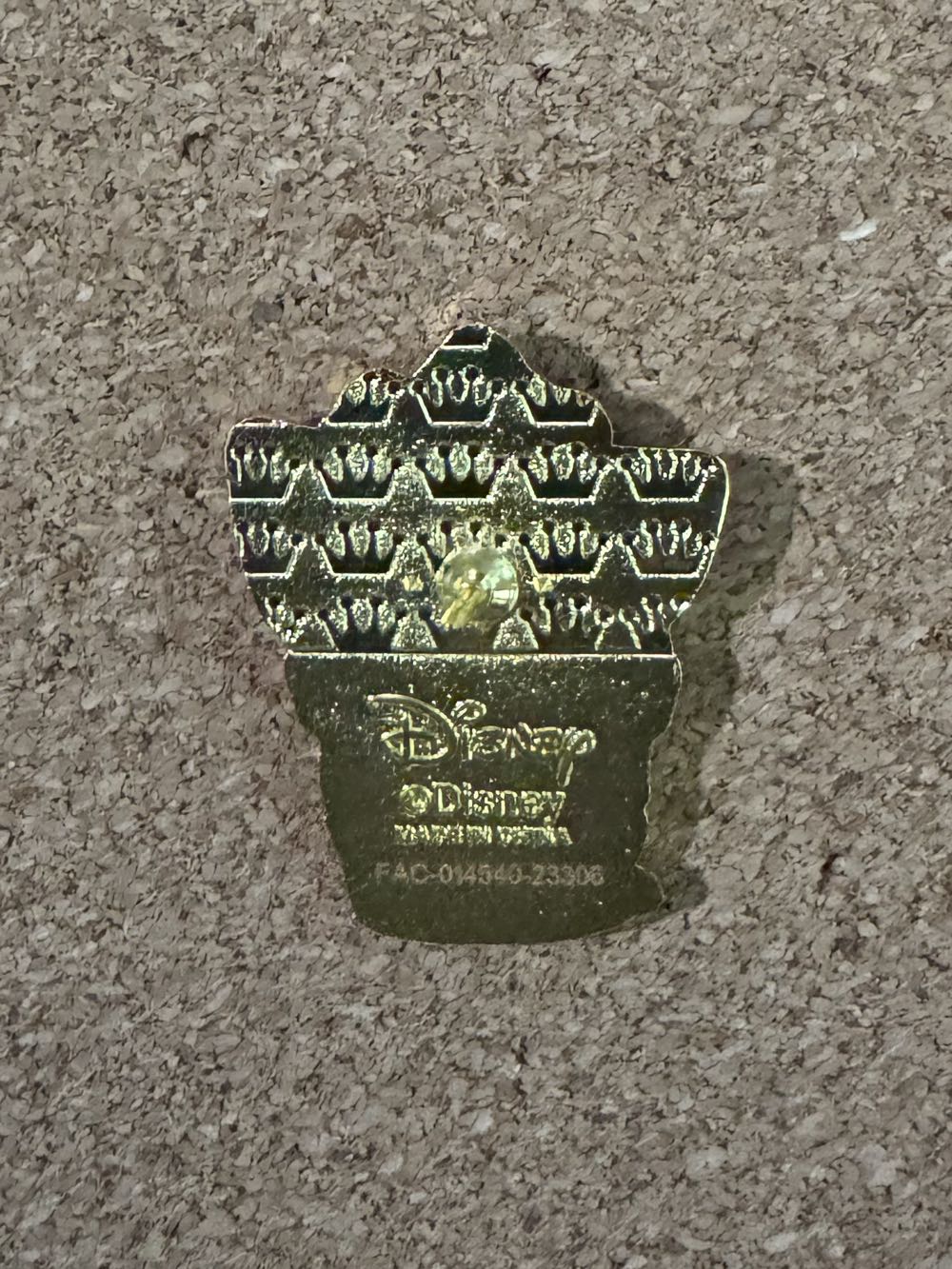 LFLY Princess Flower Pot - Moana - Disney Loungefly pin collectible - Main Image 2