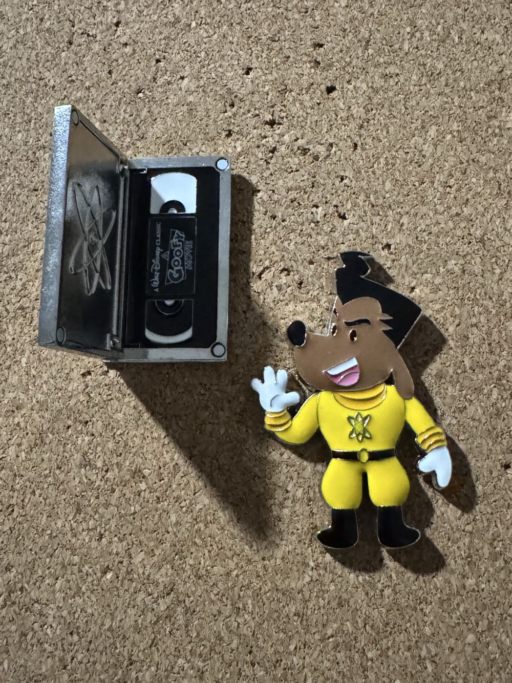VHS S2 - A Goofy Movie (Set) - Hard Enamel, Metal pin collectible - Main Image 2