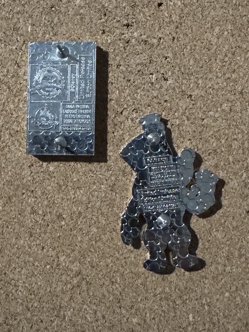 VHS S2 - A Goofy Movie (Set) - Hard Enamel, Metal pin collectible - Main Image 3