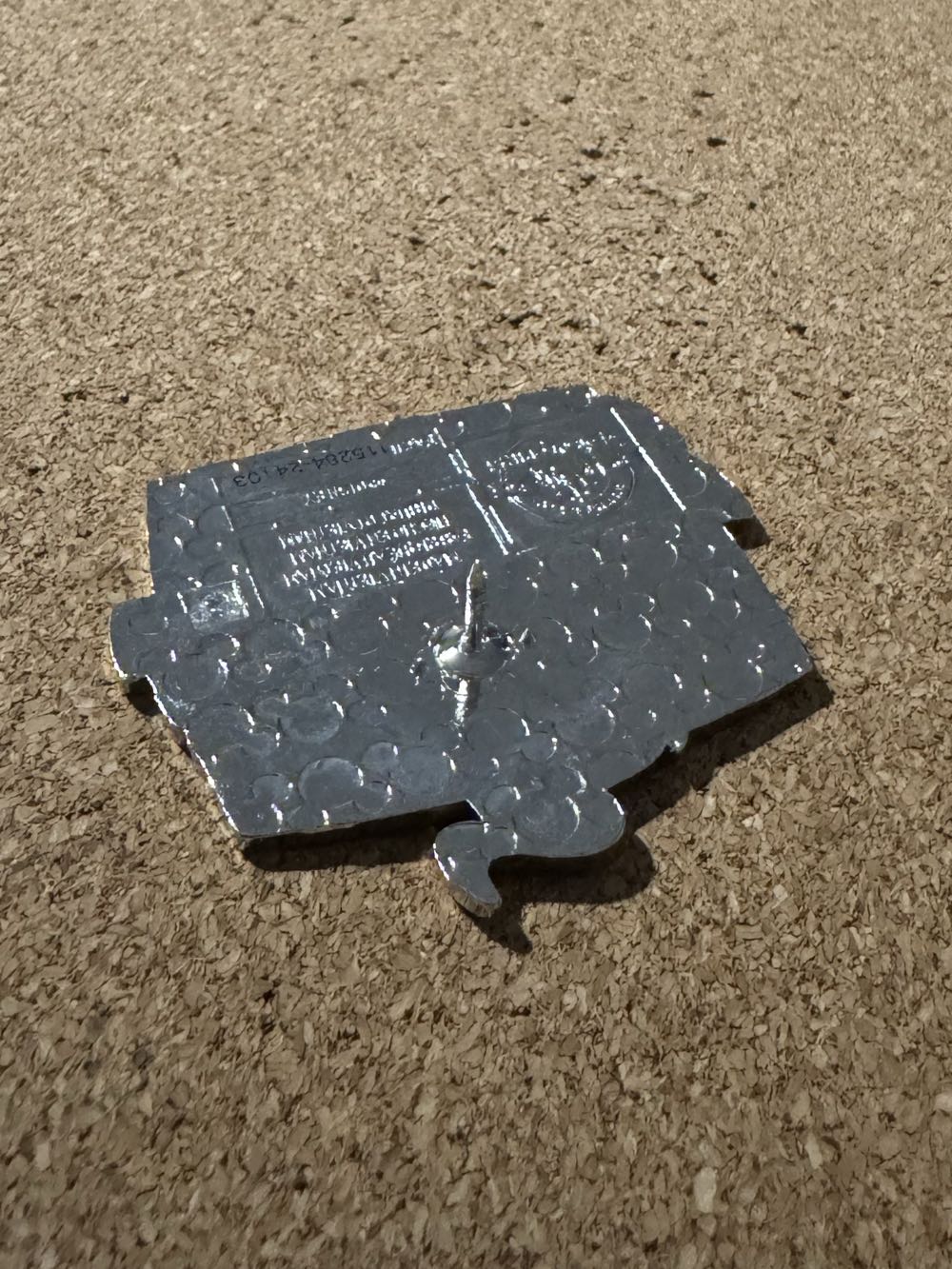 A Goofy Movie - Max as Powerline - Hard Enamel, Metal pin collectible - Main Image 3