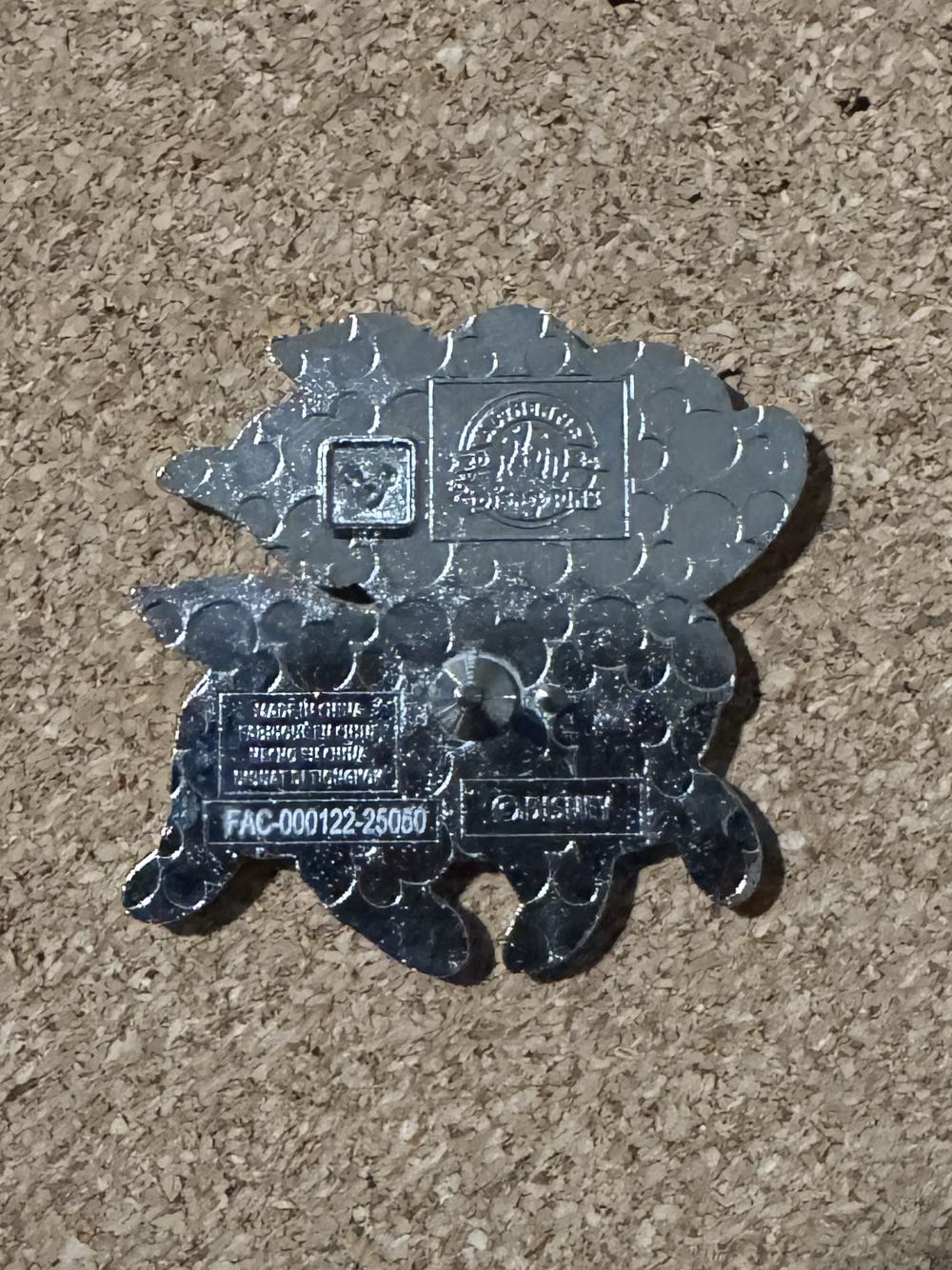 Disney Dogs - Lady And The Tramp - Hard Enamel, Metal pin collectible - Main Image 2