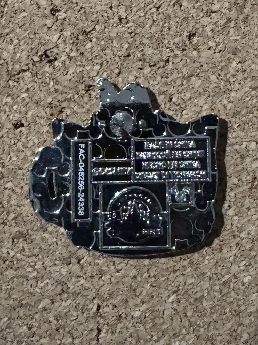 Mug - Robin Hood - Hard Enamel, Metal pin collectible - Main Image 2