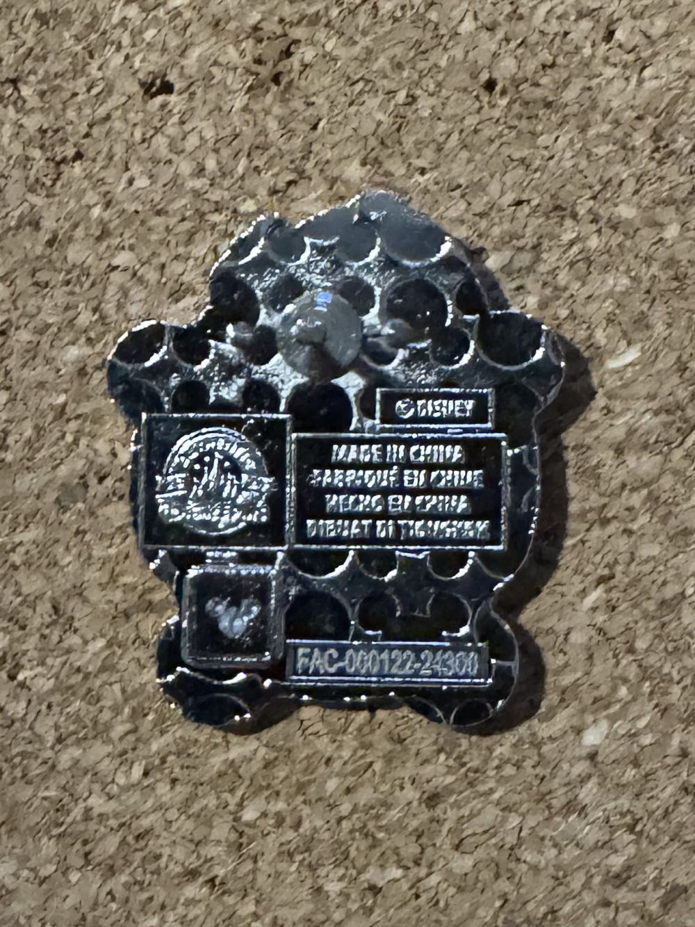 Munchlings S4 - Kit Cloudkicker - Hard Enamel, Metal pin collectible - Main Image 2