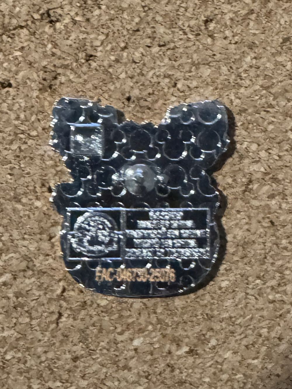 Munchlings S2 - Bambi - Hard Enamel, Metal pin collectible - Main Image 2