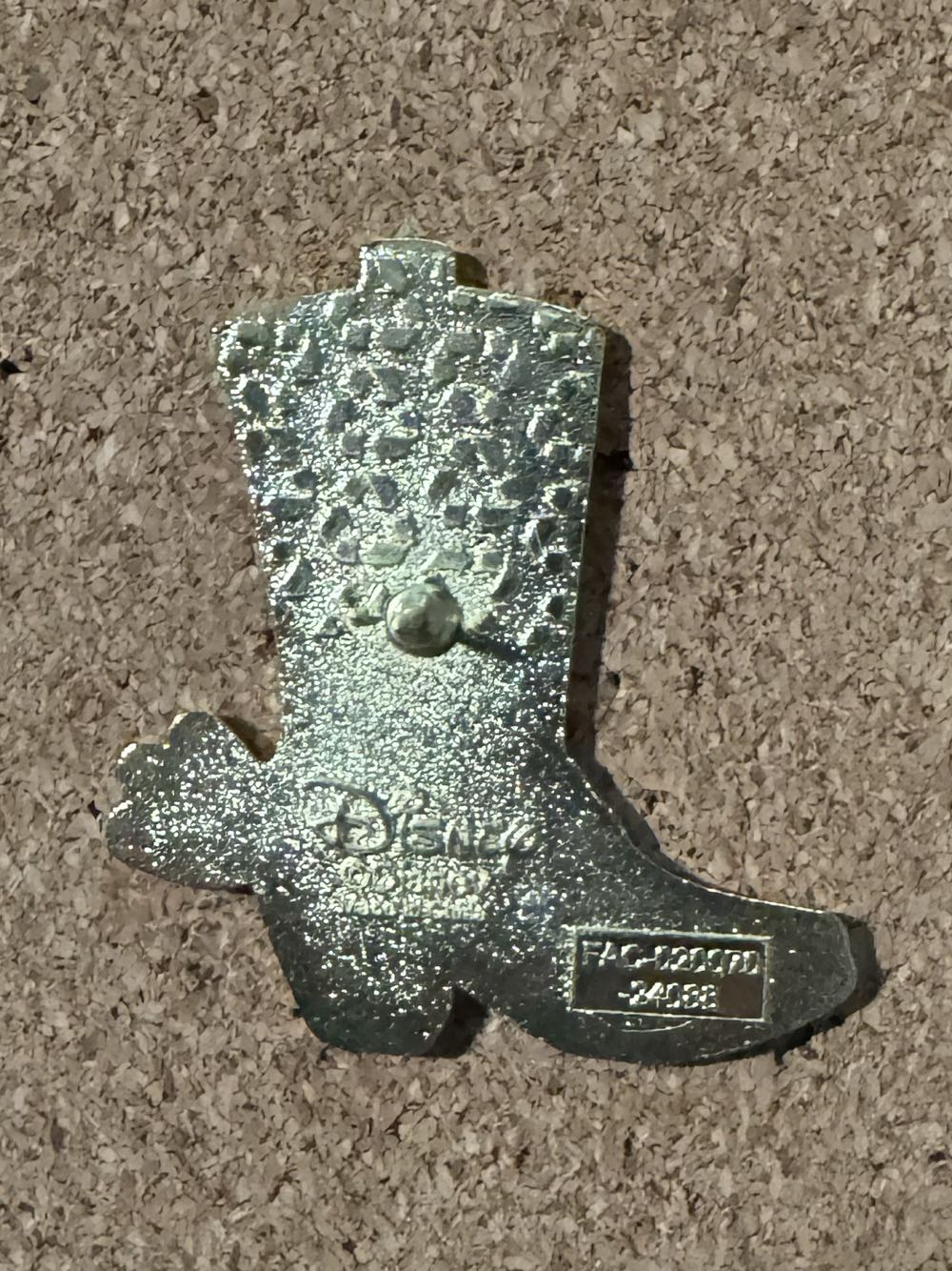 LFLY Cowboy Boot - Donald Duck - Disney Loungefly pin collectible - Main Image 2