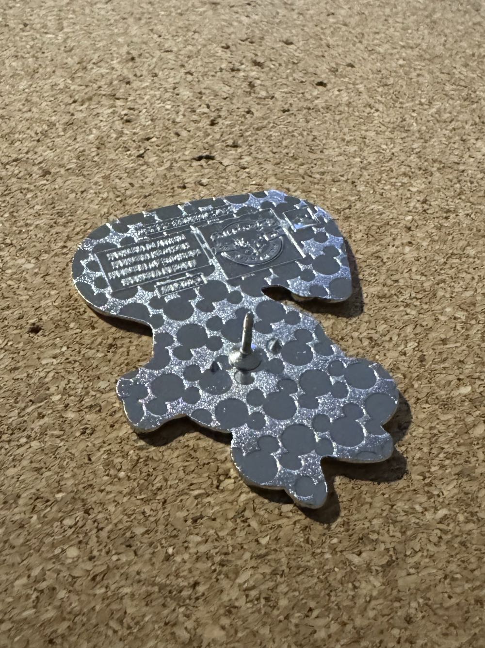 Ducks of Disney - Minnie Mouse - Hard Enamel, Metal pin collectible - Main Image 3