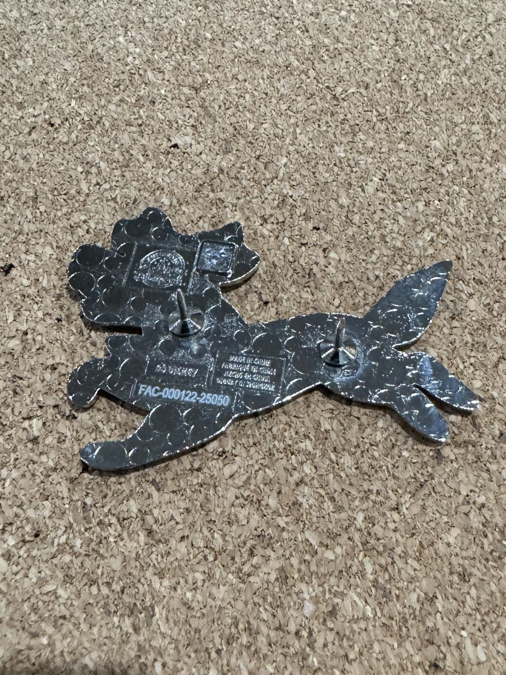 Disney Dogs - Dodger - Hard Enamel, Metal pin collectible - Main Image 2