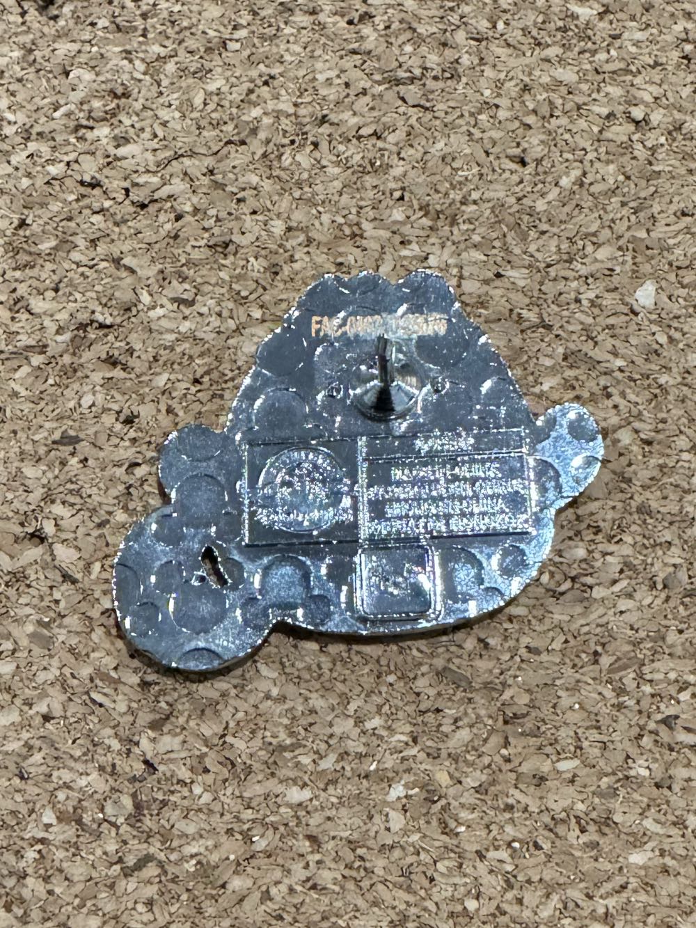 Munchlings S3 - Cheshire Cat - Hard Enamel, Metal pin collectible - Main Image 2