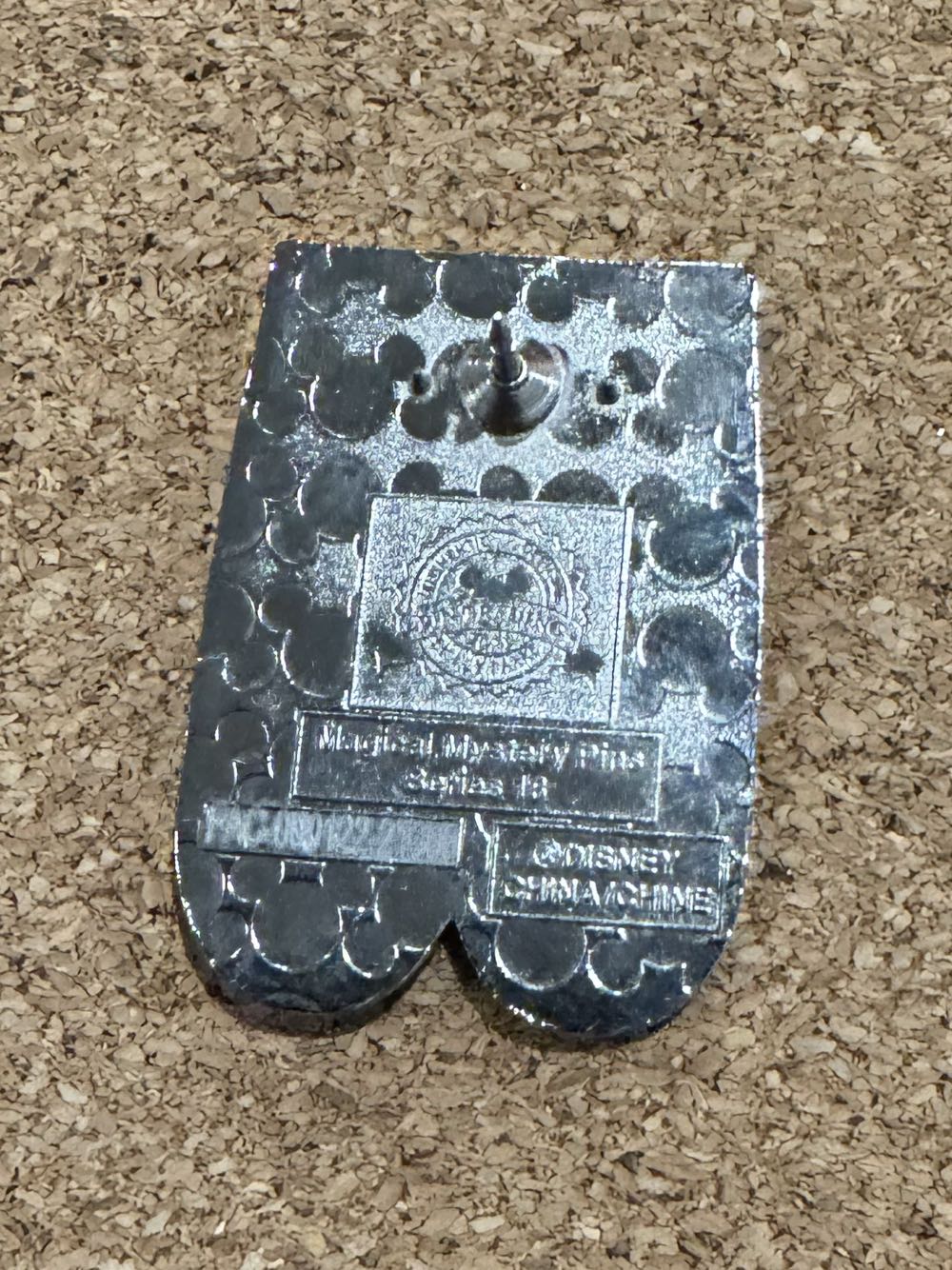 Magical Mystery S18 - Lady & Tramp Socks - Hard Enamel, Metal pin collectible - Main Image 2