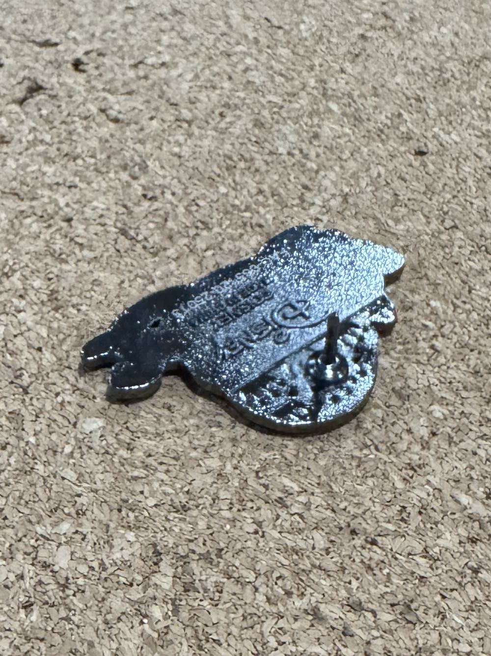 LFLY Cat Yarn - Dinah - Disney Loungefly pin collectible - Main Image 3