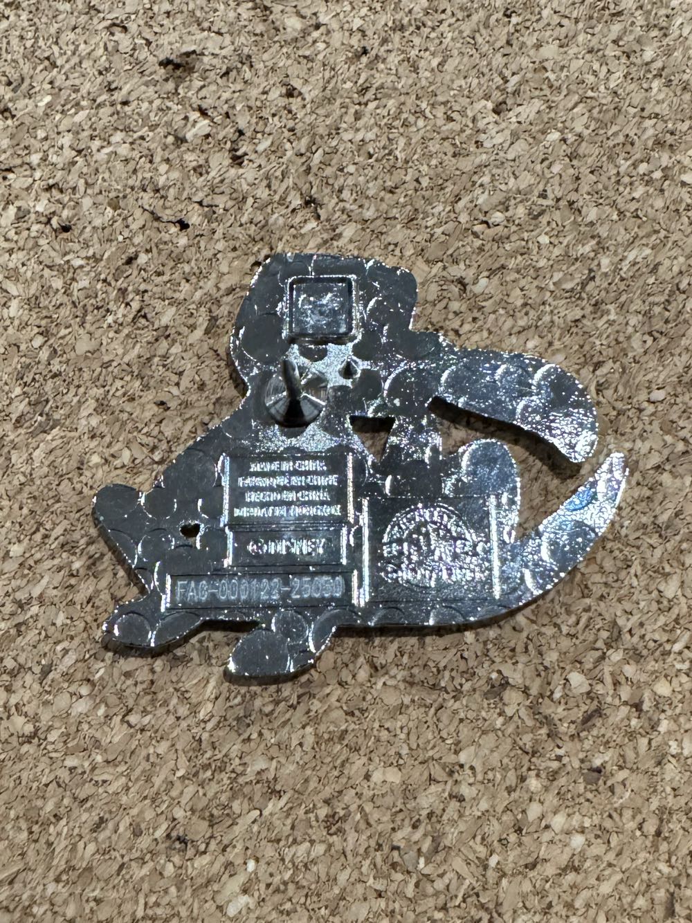 Disney Dogs - Copper - Hard Enamel, Metal pin collectible - Main Image 2