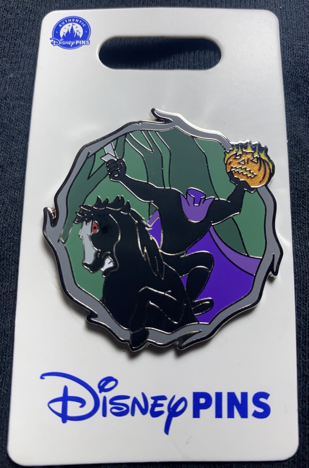 Villains/Henchmen 2025 Open Edition: Headless Horseman/Jack-o-lantern - Open Edition Enamel Pin pin collectible [Barcode 438038294922] - Main Image 2