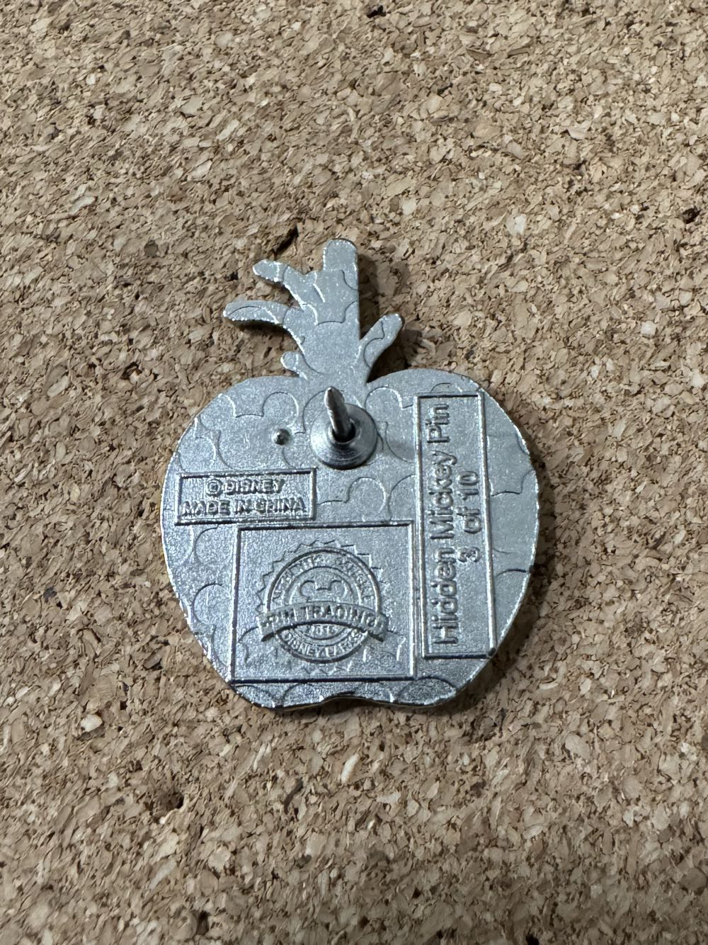 Candy Apple 2015 - Olaf (CHASER) - Hidden Mickey pin collectible - Main Image 2