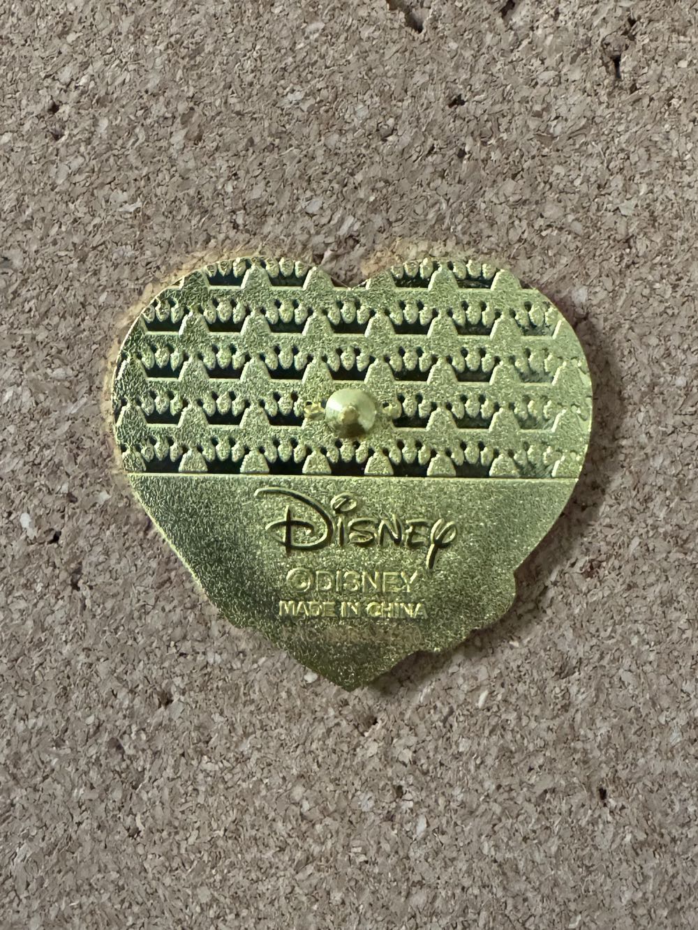 LFLY Hercules & Meg Heart - Disney Loungefly pin collectible - Main Image 2